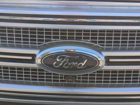 Used 2015 Ford F150 Platinum w/ Equipment Group 701A Luxury image 30