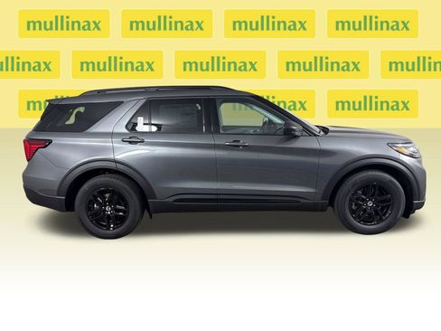 New 2026 Ford Explorer Active w/ Active Comfort Package RWD image 2