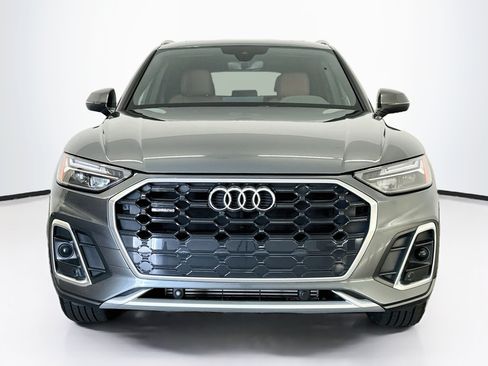 Used 2024 Audi Q5 2.0T Premium w/ Convenience Package AWD/4WD image 2