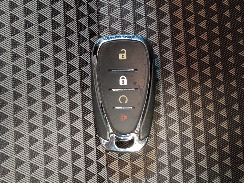 Used 2025 Chevrolet Trax LT w/ LT Convenience Package FWD image 32
