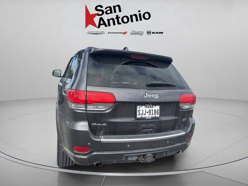 Used 2017 Jeep Grand Cherokee Overland AWD/4WD image 13
