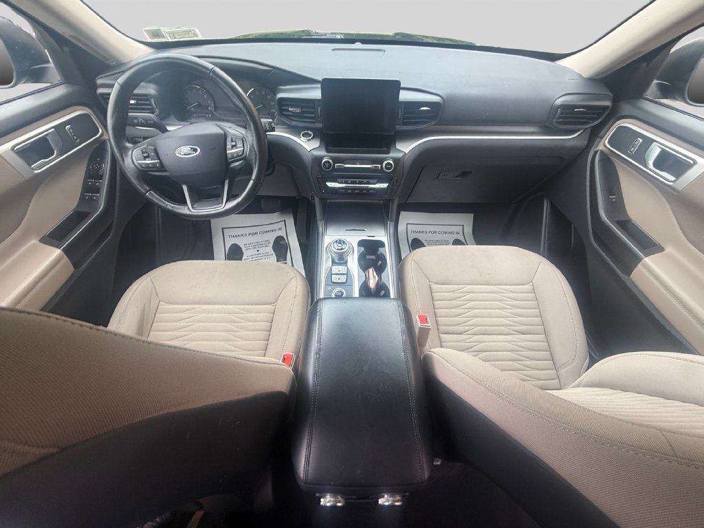 Used 2020 Ford Explorer XLT w/ Comfort Package AWD/4WD image 14