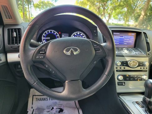 Used 2014 INFINITI Q60 Convertible w/ Premium Package image 23