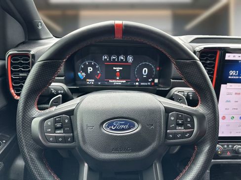 Used 2025 Ford Ranger Raptor AWD/4WD image 19
