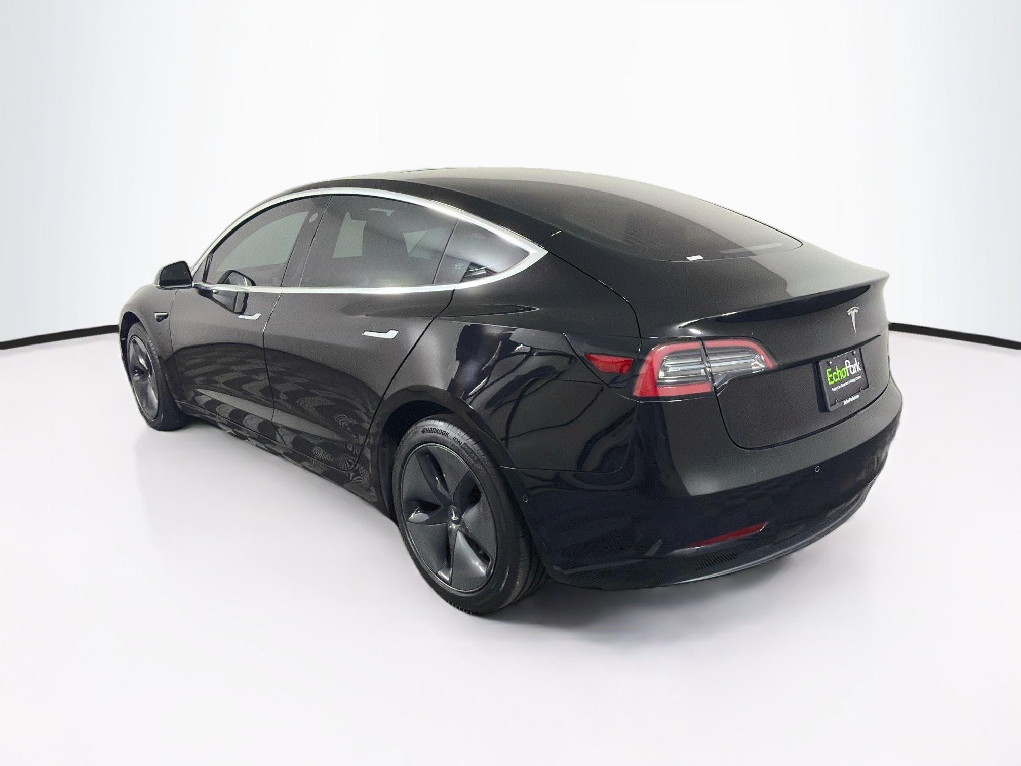 Used 2018 Tesla Model 3 Long Range RWD image 5