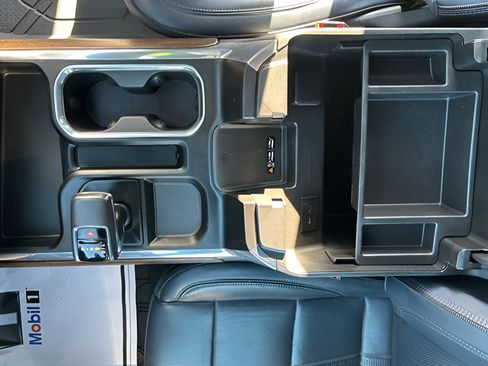 Used 2022 Chevrolet Silverado 1500 High Country w/ Max Trailering Package AWD/4WD image 14