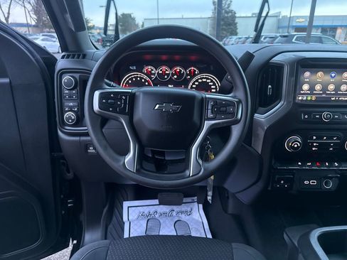 Used 2022 Chevrolet Silverado 1500 Custom Trail Boss w/ Midnight Edition image 13