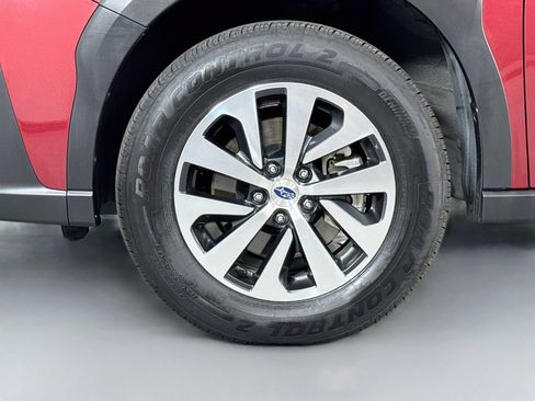 Used 2024 Subaru Outback Premium AWD/4WD image 11