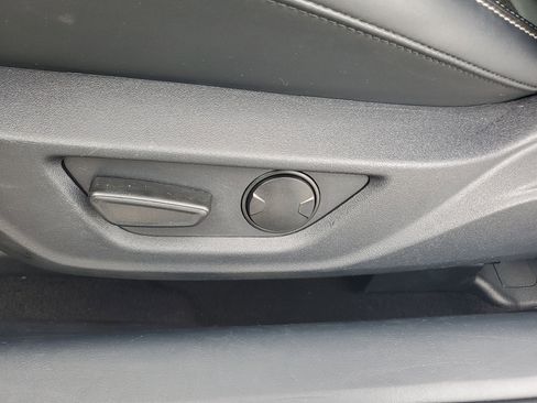 Used 2024 Ford Mustang Coupe image 12