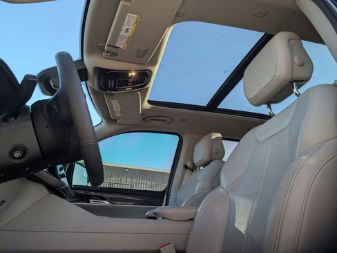 Used 2022 Jeep Wagoneer Series II w/ Premium Group I AWD/4WD image 28