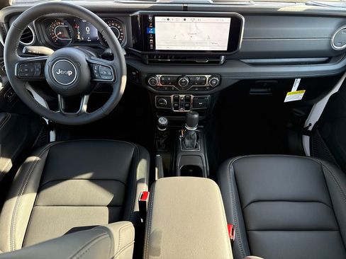 New 2026 Jeep Gladiator Sport AWD/4WD image 12