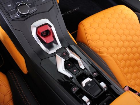 Used 2016 Lamborghini Huracan LP 610-4 image 28