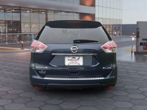Used 2016 Nissan Rogue SL w/ SL Premium Package image 4