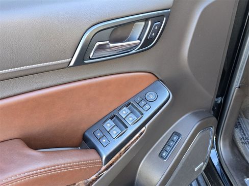 Used 2017 Chevrolet Tahoe Premier image 12