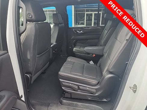 Used 2022 Chevrolet Suburban RST w/ Sport Performance Package image 10