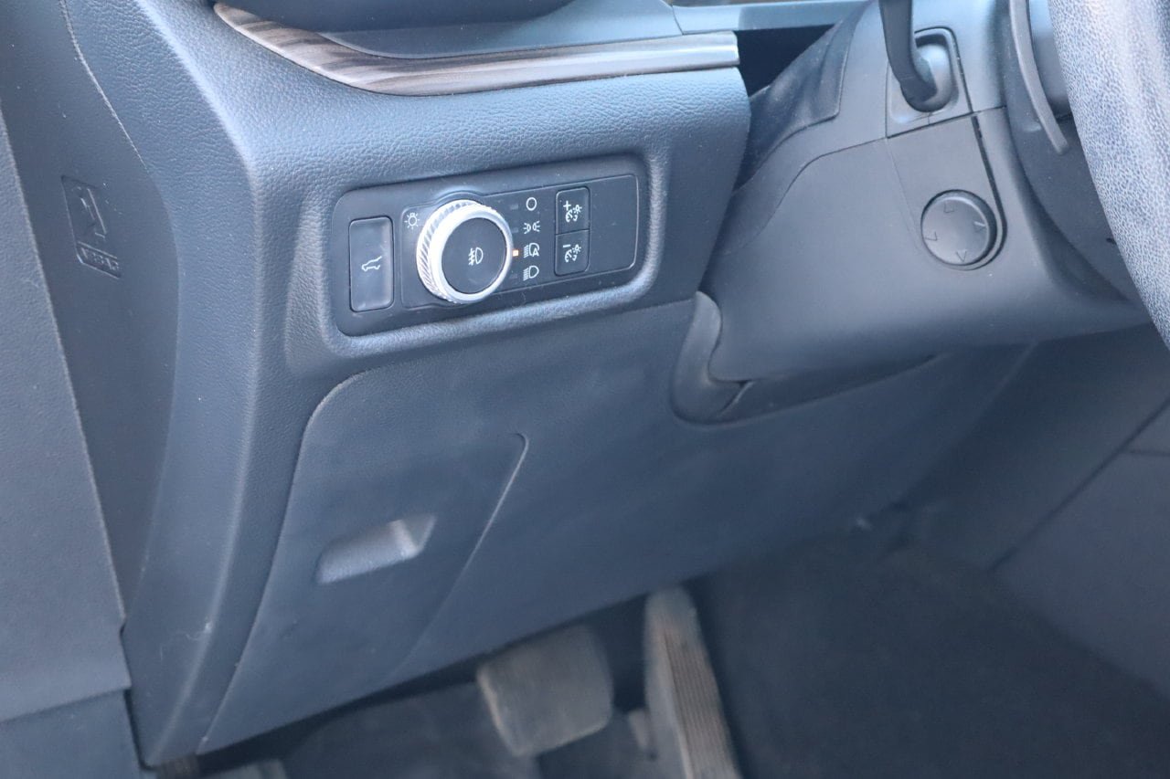 Used 2020 Ford Explorer Limited RWD image 26