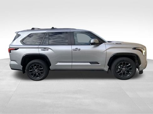 Used 2024 Toyota Sequoia Platinum image 5