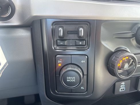 New 2025 Ford F550 4x4 Regular Cab Super Duty image 25