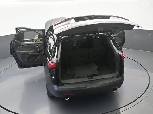 Used 2023 Chevrolet Traverse LT FWD image 58