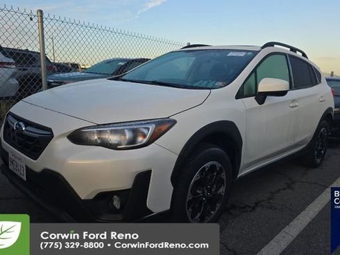 Used 2023 Subaru Crosstrek 2.0i Premium image 4