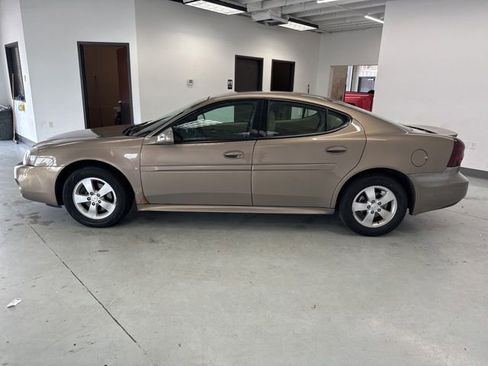 Used 2007 Pontiac Grand Prix FWD image 7