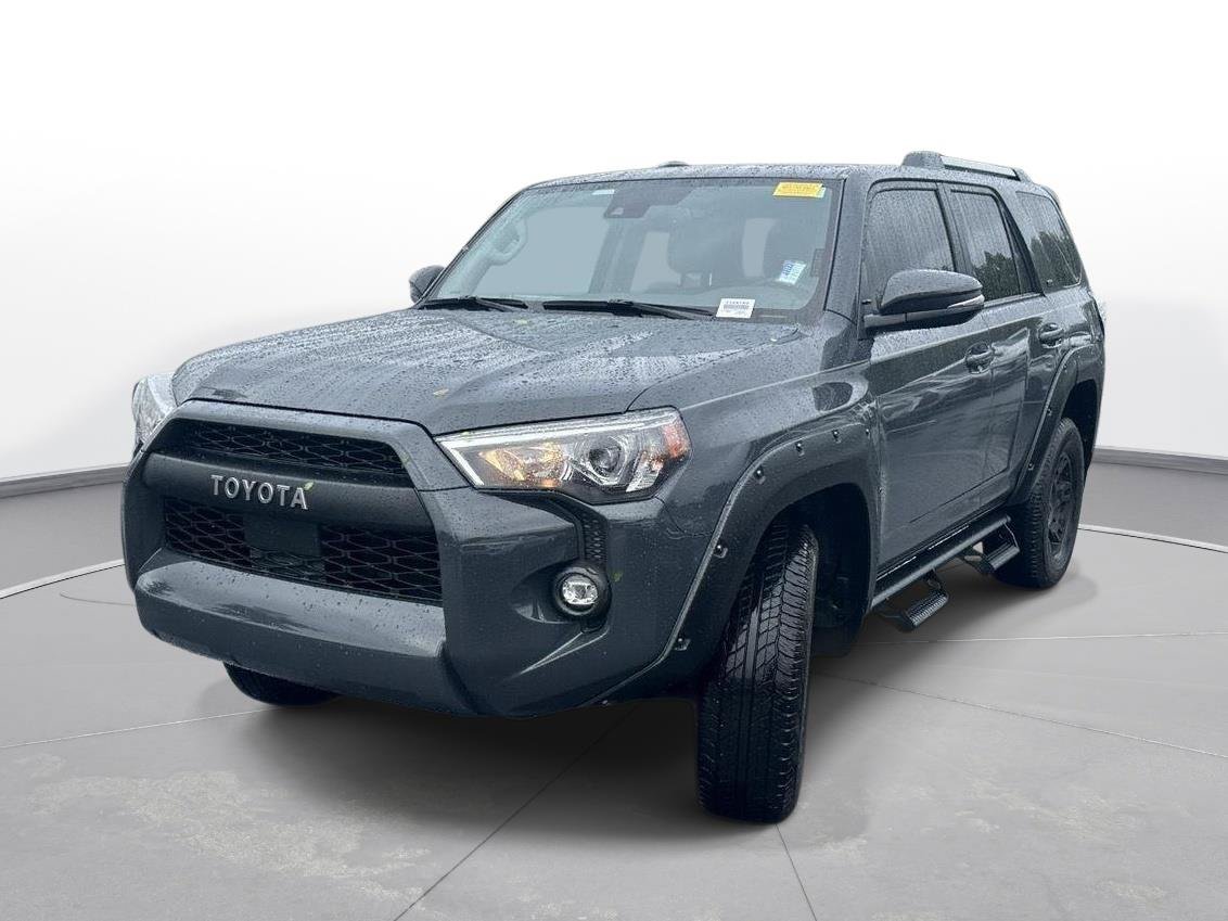 Certified 2024 Toyota 4Runner SR5 Premium w/ Moonroof Package AWD/4WD image 2
