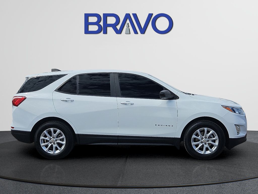 Used 2021 Chevrolet Equinox LS w/ LS Convenience Package FWD image 5