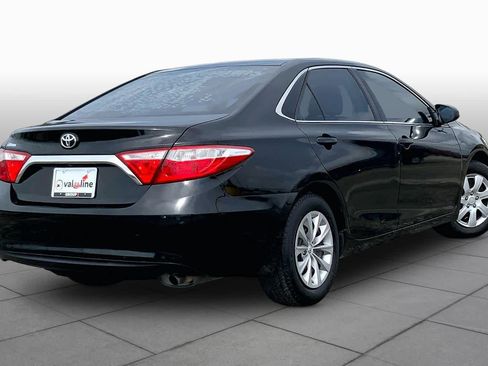 Used 2015 Toyota Camry LE FWD image 13
