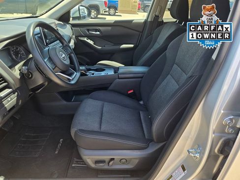Used 2024 Nissan Rogue SV FWD image 15