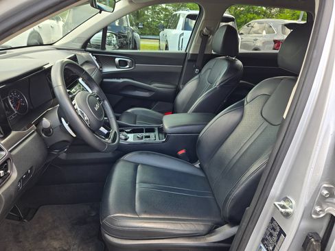 Used 2022 Kia Sorento S FWD image 22
