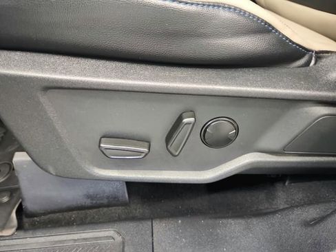 Used 2023 Ford Bronco Wildtrak image 28