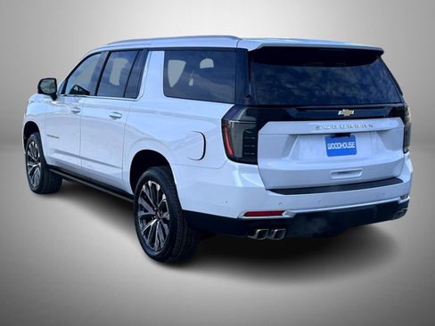 New 2026 Chevrolet Suburban High Country image 7