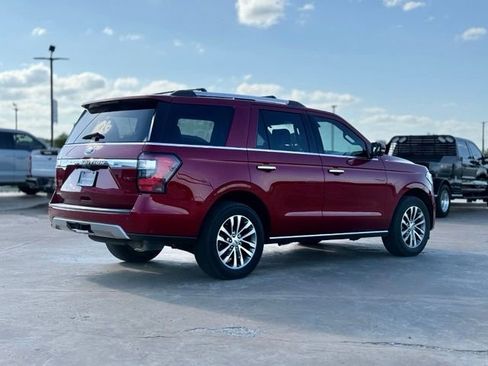 Used 2018 Ford Expedition Limited w/ Equipment Group 301A RWD image 2