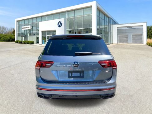 Certified 2023 Volkswagen Tiguan SE R-Line AWD/4WD image 4