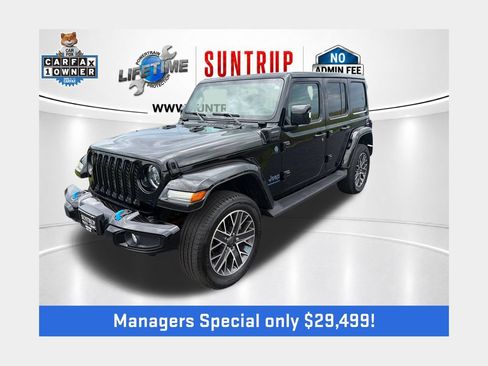 Used 2023 Jeep Wrangler Unlimited Sahara AWD/4WD image 1