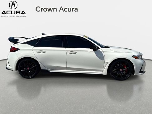 Used 2024 Honda Civic Type R image 5