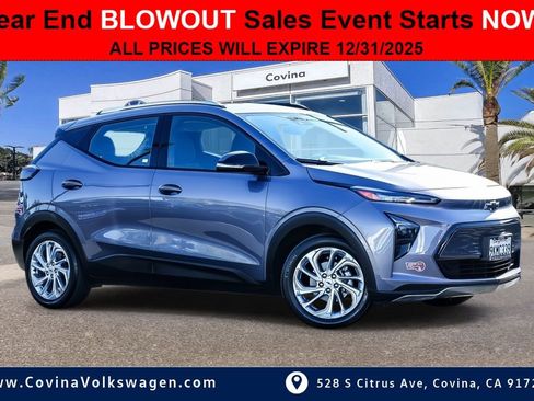 Used 2023 Chevrolet Bolt EUV LT w/ Driver Confidence Package image 1