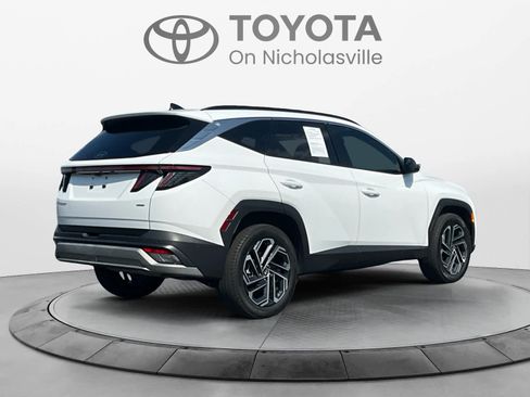 Used 2025 Hyundai Tucson Limited AWD/4WD image 5
