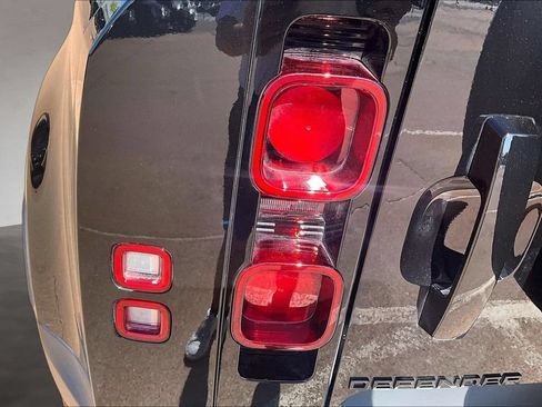 Used 2024 Land Rover Defender 110 S AWD/4WD image 30