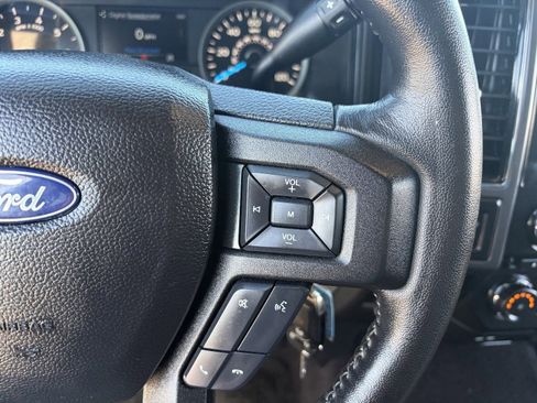 Used 2017 Ford F150 XLT w/ Equipment Group 302A Luxury AWD/4WD image 26