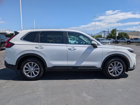Used 2024 Honda CR-V EX image 2