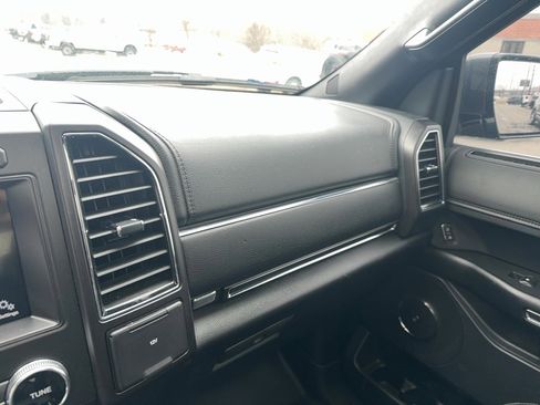Used 2019 Ford Expedition Limited w/ Equipment Group 302A image 31
