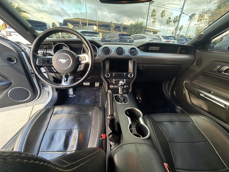 Used 2019 Ford Mustang GT Premium RWD image 14
