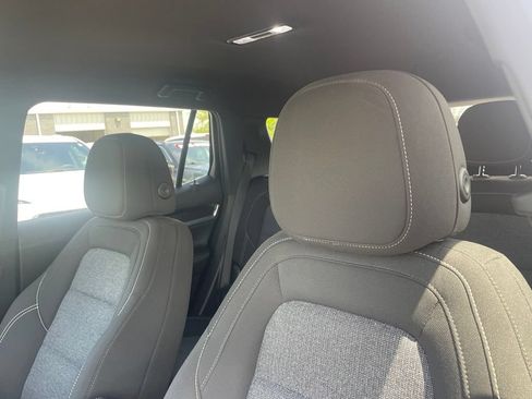 Used 2025 GMC Terrain Elevation w/ Technology Package II FWD image 21
