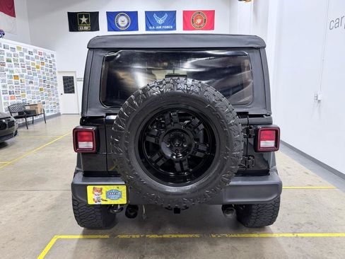Used 2018 Jeep Wrangler Unlimited Sport AWD/4WD image 6