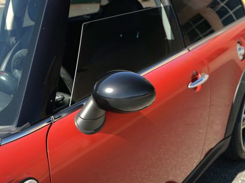 Used 2014 MINI Cooper Clubman S FWD image 9