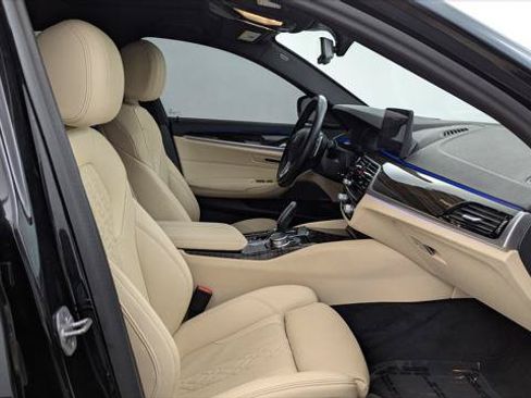Used 2023 BMW 530i xDrive w/ Premium Package AWD/4WD image 19