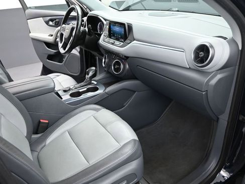 Used 2020 Chevrolet Blazer LT FWD image 26
