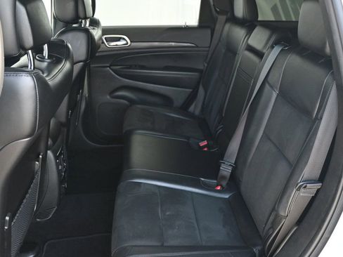 Used 2021 Jeep Grand Cherokee Laredo X AWD/4WD image 17