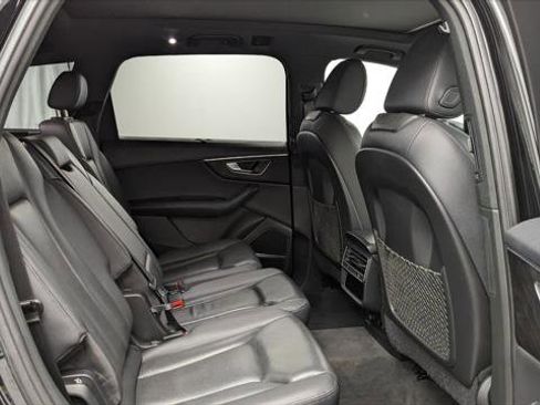 Used 2022 Audi Q7 3.0T Prestige image 18